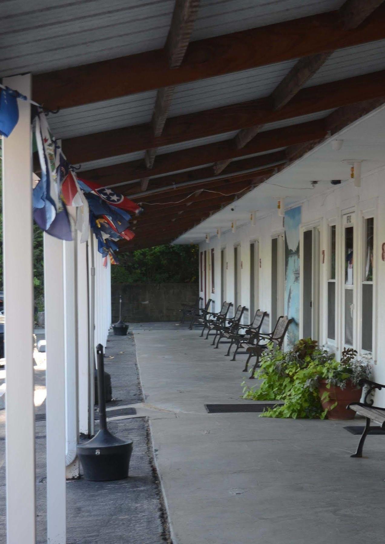 Little River Inn Motel Leon Exterior foto
